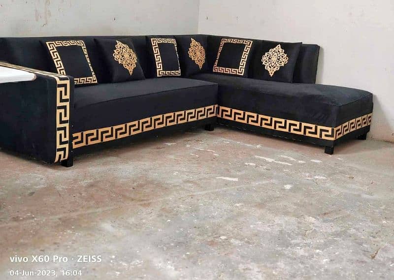 Fine SOFA CENTER OLD BED OLD SOFA POSHISH KARWAY 0