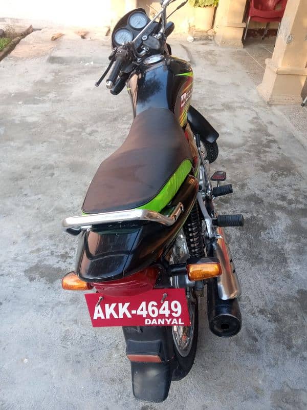 Honda deluxe 125 model 2017 serial 99 . . 03211415566 6