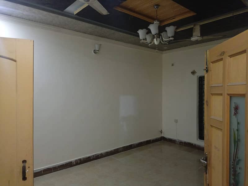 7 marla 1st floor for rent 10