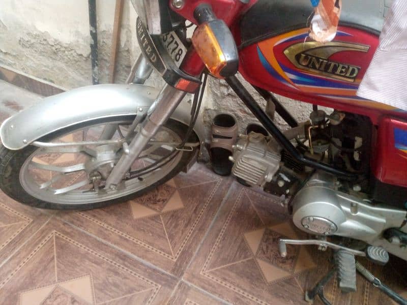 united 100 cc 2