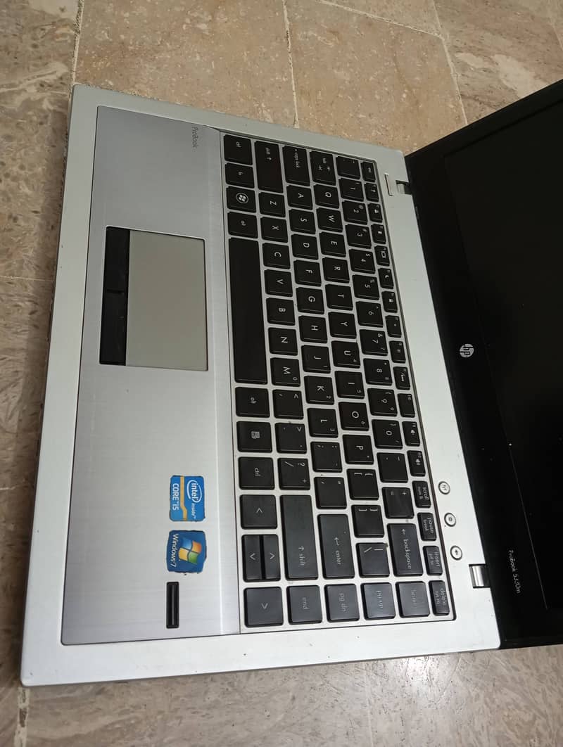 Hp Probook 5330m, core i5 (2nd  generation) 9