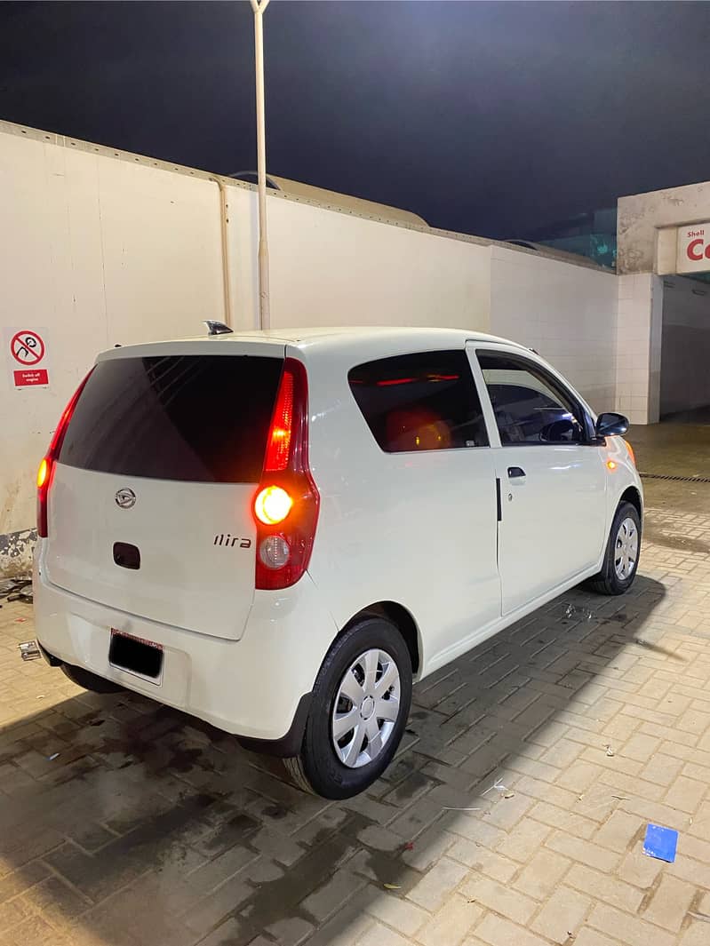 Daihatsu Mira 2008/13 4