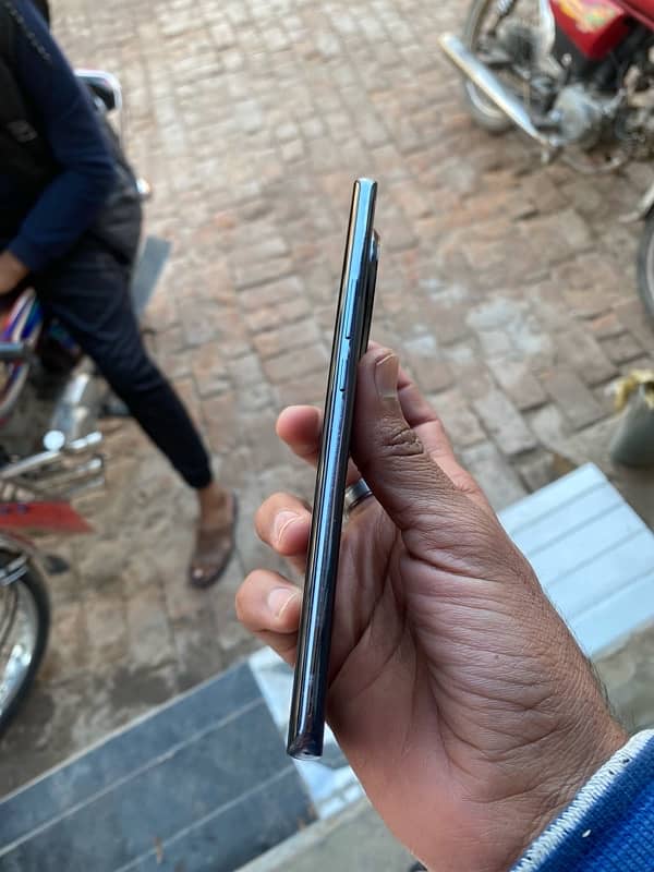 Tecno spark 20 pro plus 2