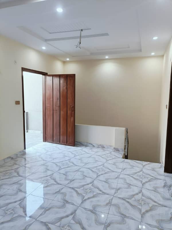 5 MARLA BRAND NEW HOUSE FOR SALE IN JOHAR TOWN E BLOCK 5