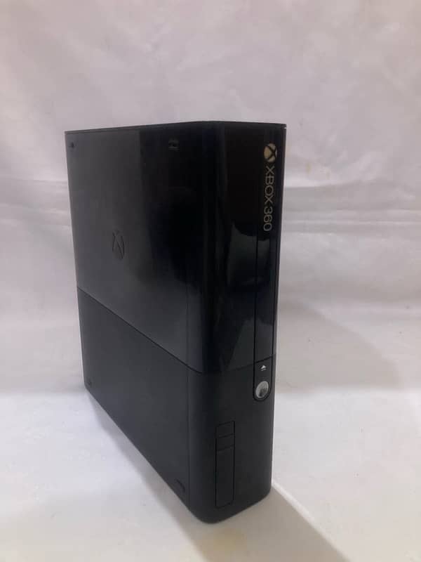 Xbox 360 | Good Condition 2