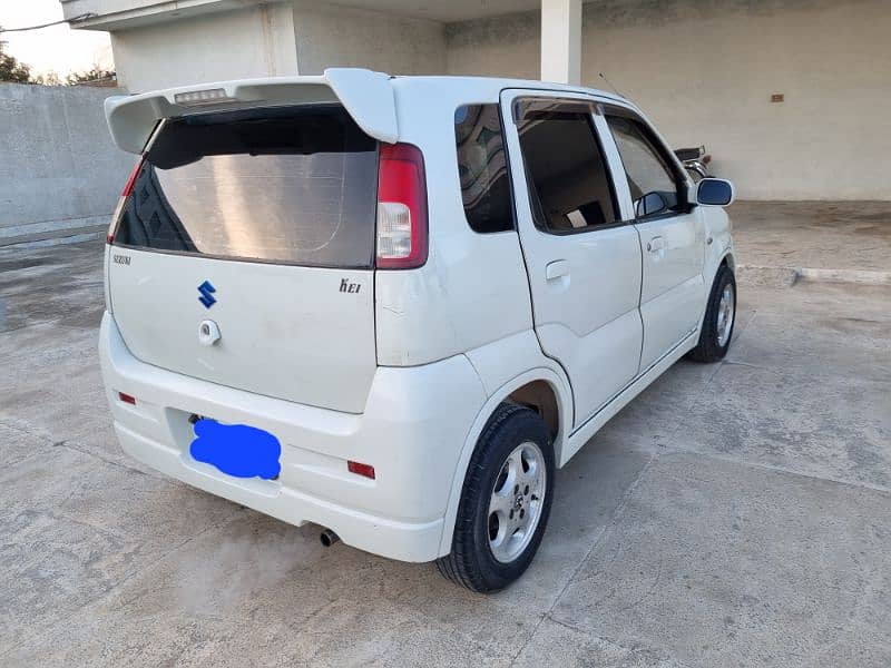 Suzuki Kei 2012 4