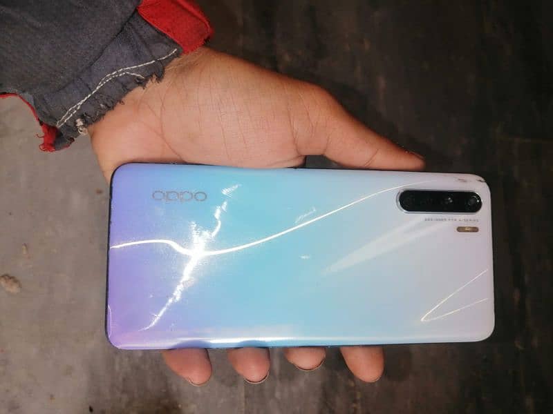 oppo f15 8+4 128 1