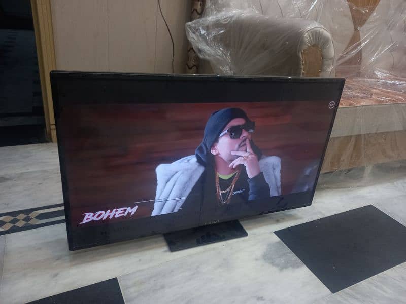 Sony Led Tv 40 inch smart good condition 0321///512///0593 2