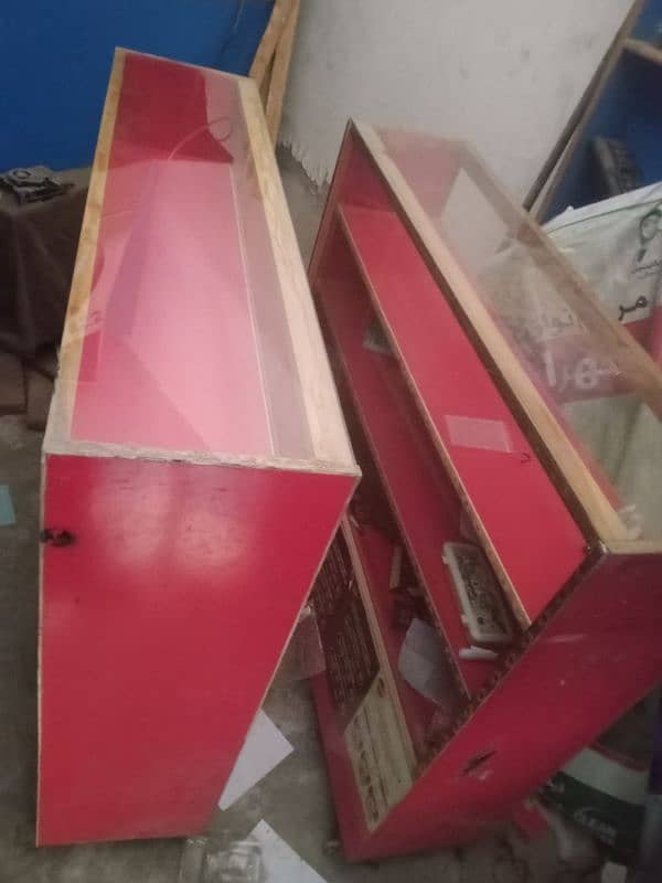 2 Display Counter For Sale In Good Condition 1