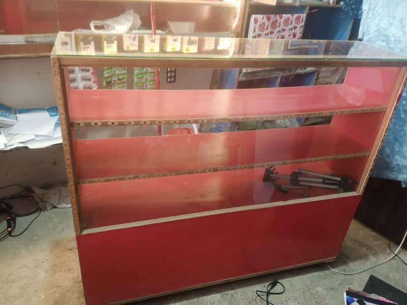 2 Display Counter For Sale In Good Condition 2