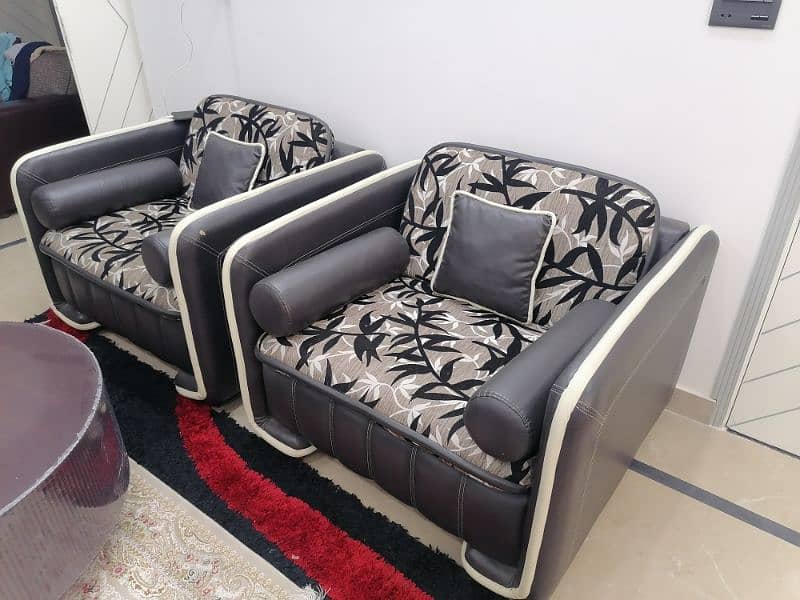 5 Seater Sofa 1