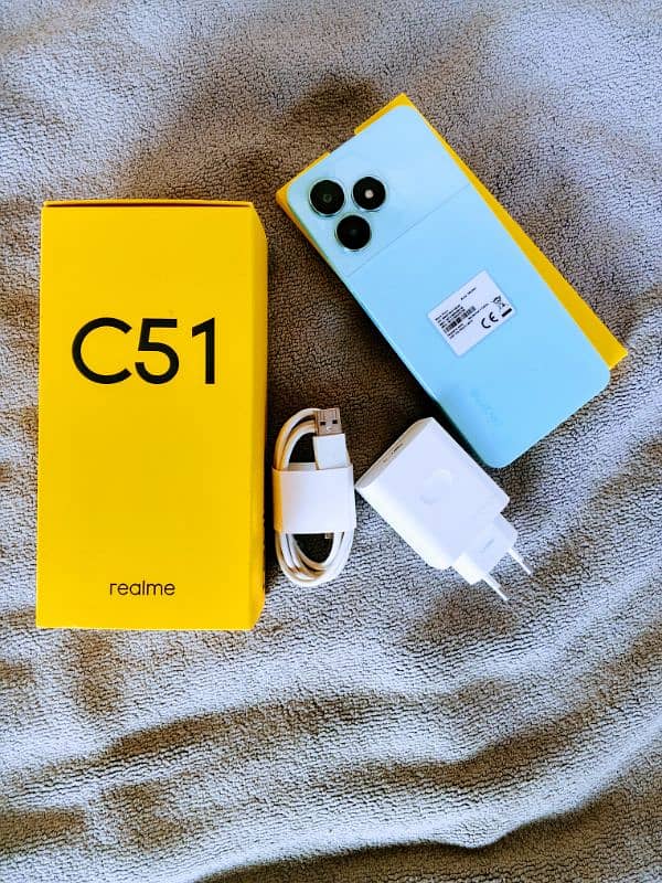 Realme C51 4/128 GB With Box Charger 2