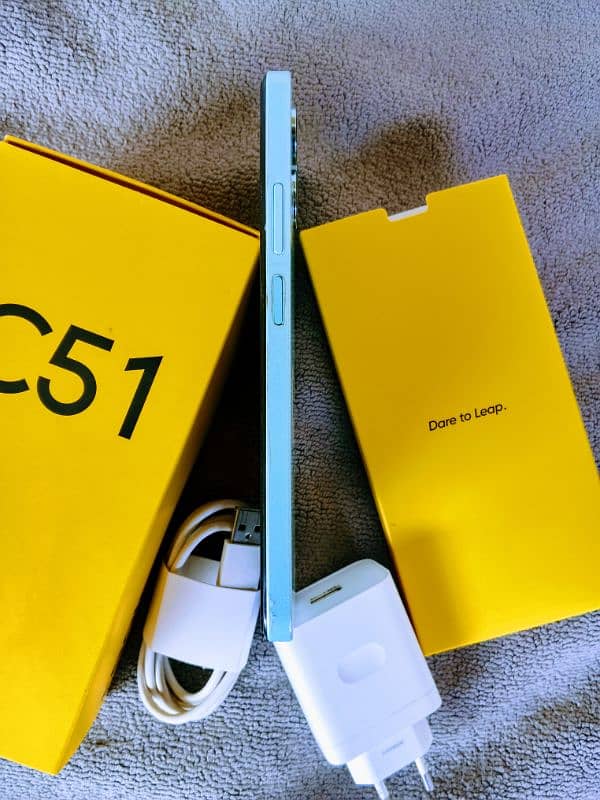 Realme C51 4/128 GB With Box Charger 5