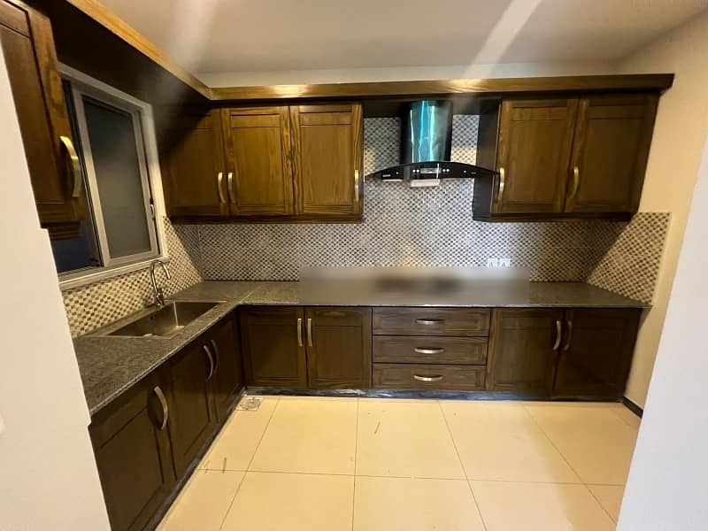 Flat For sale Situated In Pine Heights Luxury Apartments 7