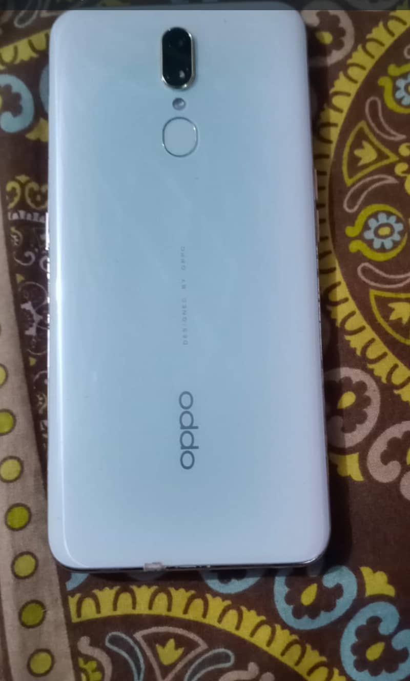 oppo f11 8 /256 3