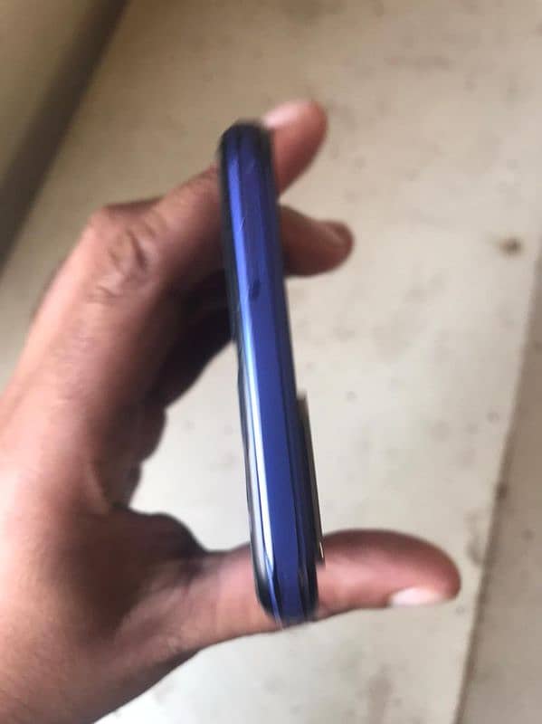 Vivo y21 4/64 GB with original charger 0