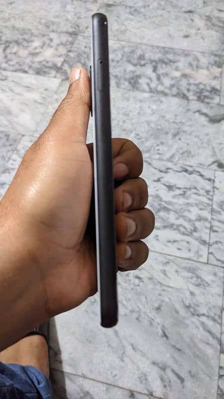 google pixel 4 condition 10/10 64 gb pta aproved 3