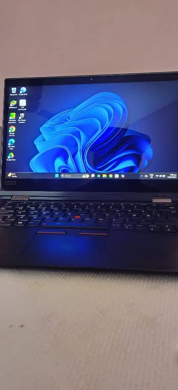 Lenovo ThinkPad X380 Yoga 6