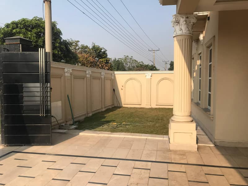 21 Marla Luxury House For Sale In Inmol Society, B Block, Dha 9 Prism (M Block) Lahore 3