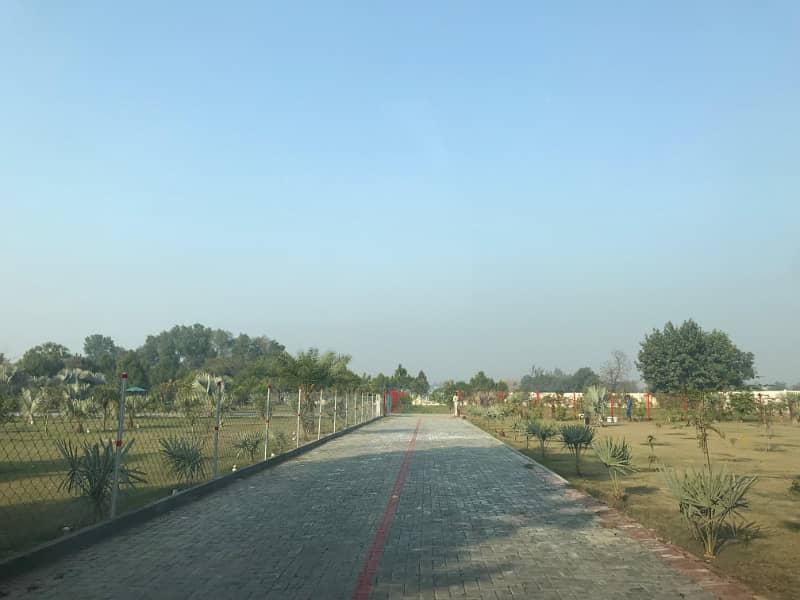 5 Kanal Farmhouse Plot in Luxury Farmhouse Society Theater Bedian Road Lahore 2