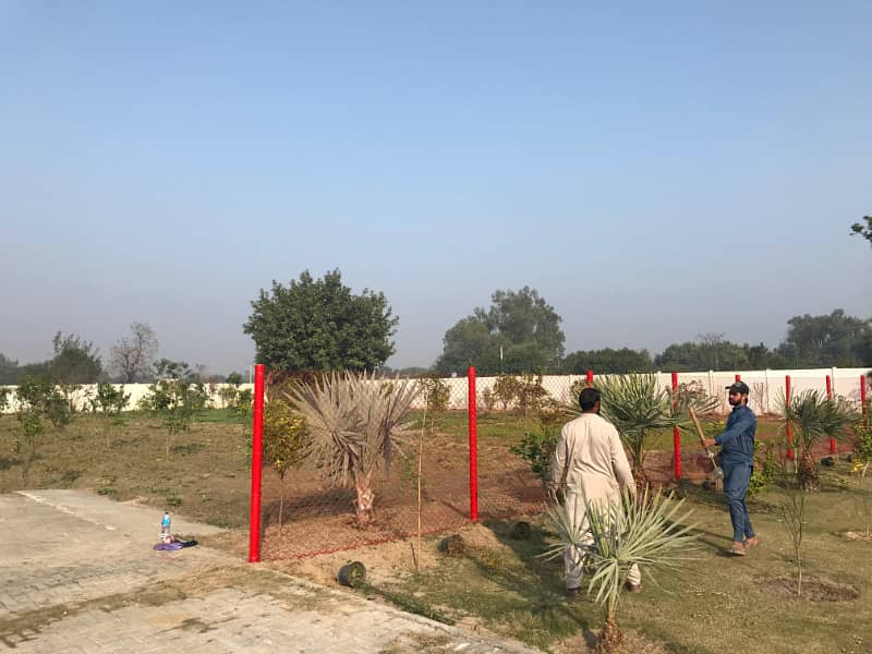 5 Kanal Farmhouse Plot in Luxury Farmhouse Society Theater Bedian Road Lahore 4