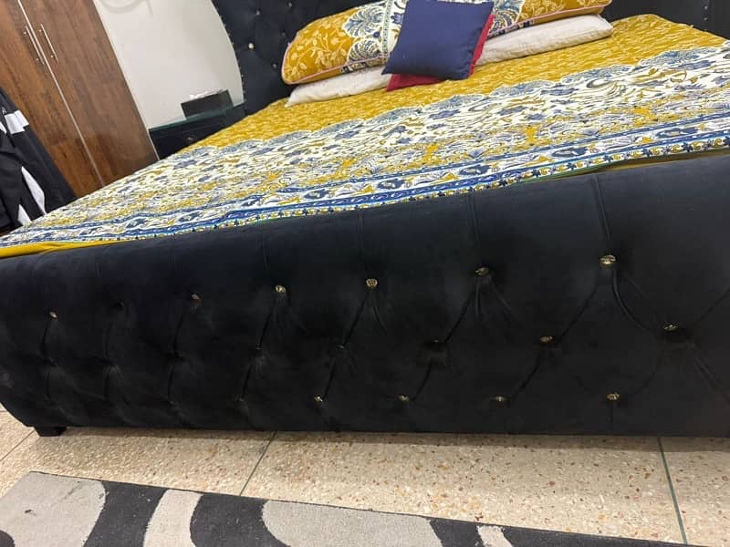 just like a new king size bed set 6