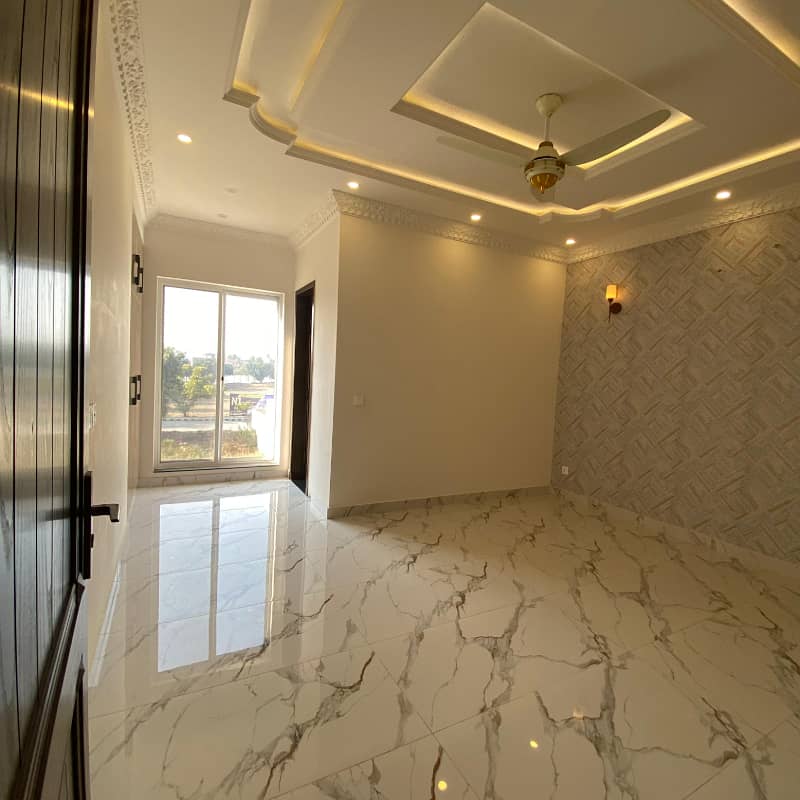 5 Marla Luxury House For Sale In Bankers Avenue Society, Bedian Road, Lahore 11