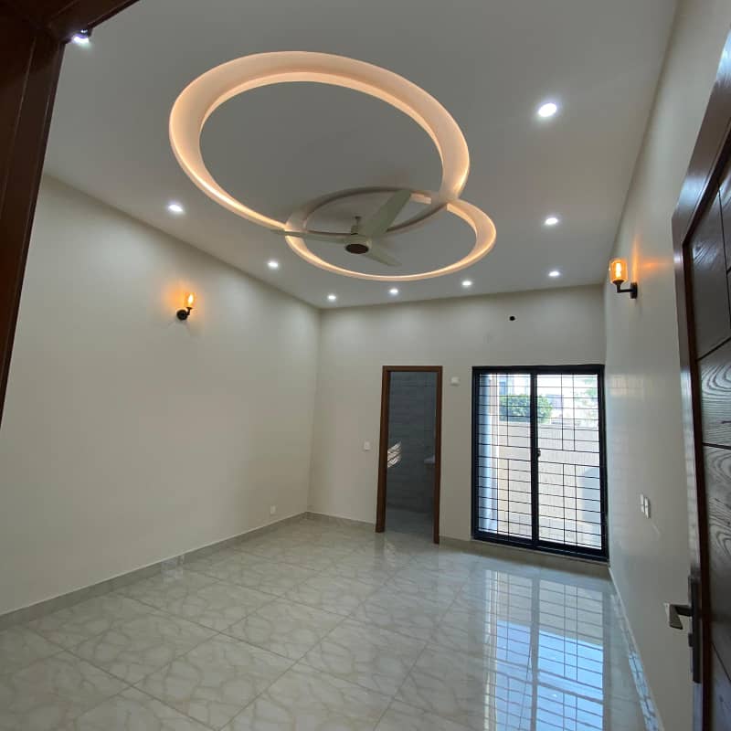 10 Marla Luxury House for Sale in Bankers Avenue Society, Bedian Road, Lahore 7