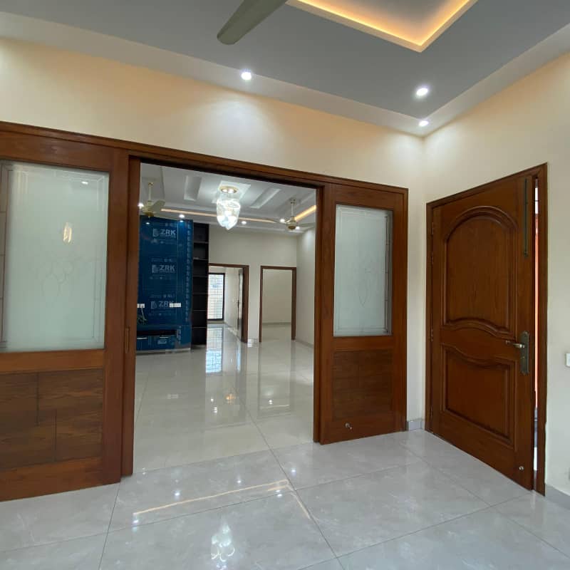 10 Marla Luxury House for Sale in Bankers Avenue Society, Bedian Road, Lahore 10