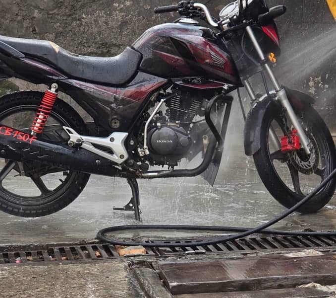 Honda cb 150 f Jhelum no 1