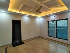 Ideally Located House Of 5 Marla Is Available For rent In Lahore