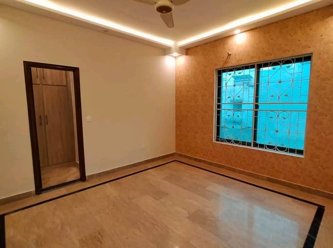 Ideally Located House Of 5 Marla Is Available For rent In Lahore 4