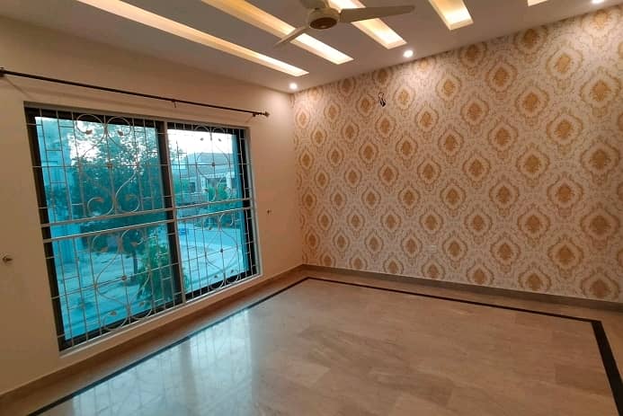 Ideally Located House Of 5 Marla Is Available For rent In Lahore 8