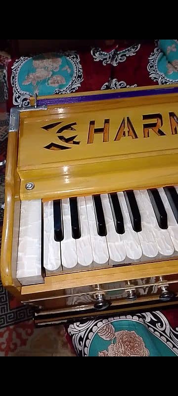 Indian Imported harmonium 0