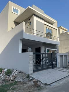 5 MARLA BRAND NEW HOUSE FOR SALE IN AL LKABIR TOWN