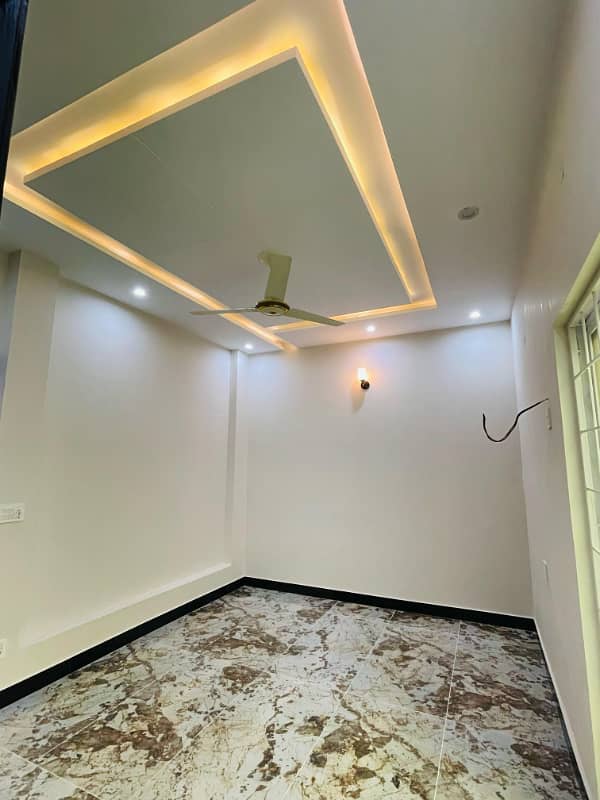 5 MARLA BRAND NEW HOUSE FOR SALE IN AL LKABIR TOWN 7