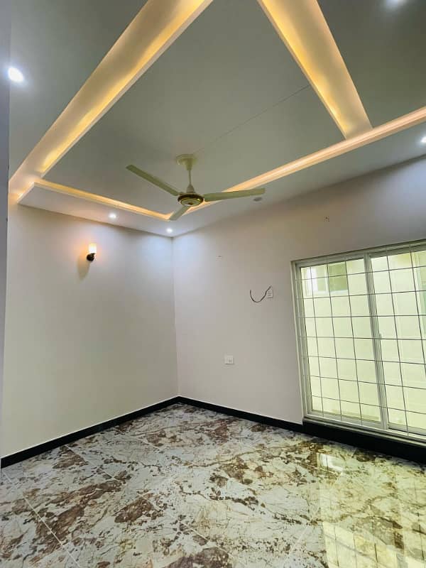 5 MARLA BRAND NEW HOUSE FOR SALE IN AL LKABIR TOWN 10