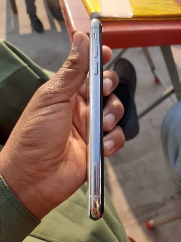 iPhone X factory unlock urgent sale 3