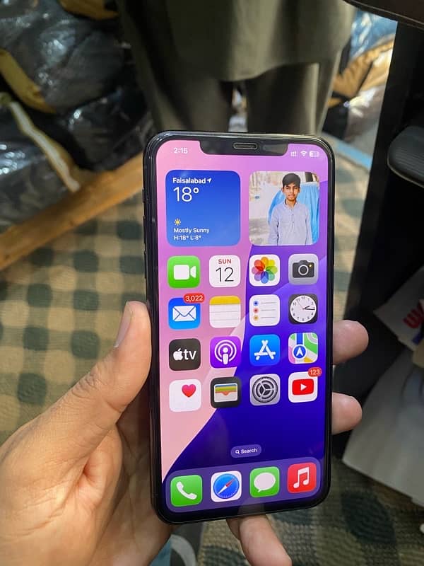 Iphone 11 pro max pta approved 2