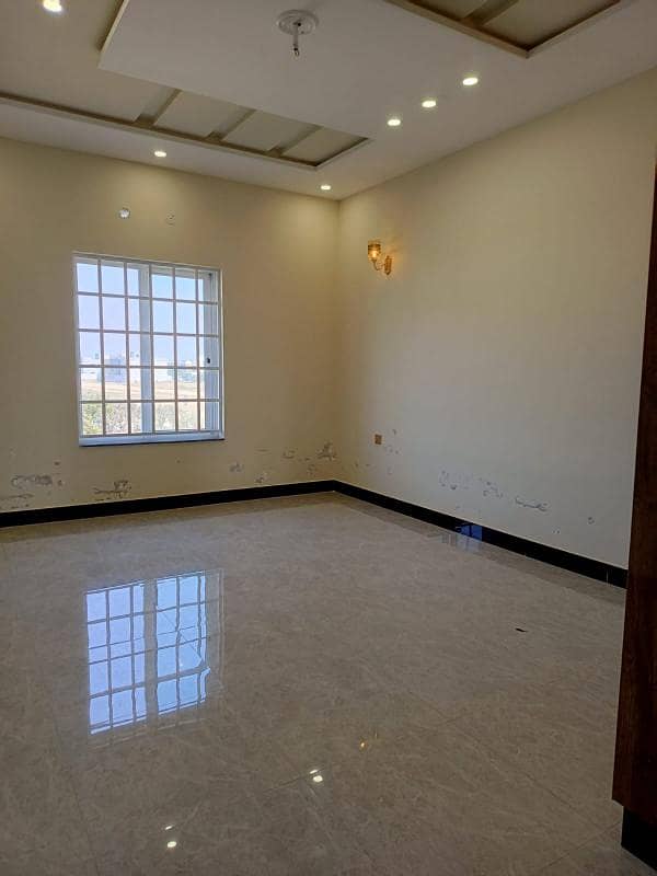 5 Marla Upper Portion Available For Rent In Military Accounts Society on College Road 4