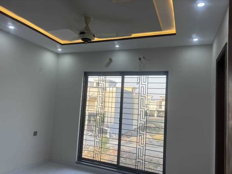 DHA 11 RAHBAR BRAND NEW MODERN STYLE BEAUTIFUL HOUSE IS UP FOR SALE 30