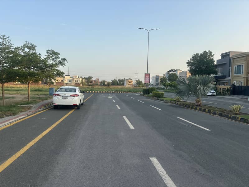 DHA RAHBAR 10 MARLA PLOT 100 FT WIDE ROAD IS UP FOR SALE 0