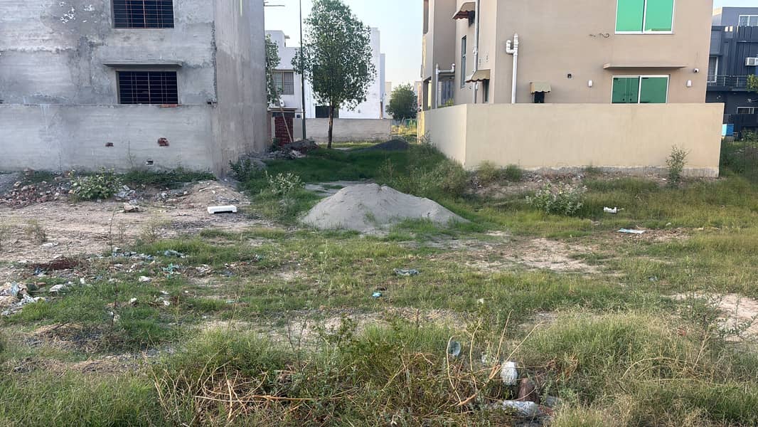 VALENCIA TOWN KANAL PLOT IDEAL LOCATION IS AVAILABLE FOR SALE 3