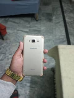 Samsung Galaxy j7 2/16 GB