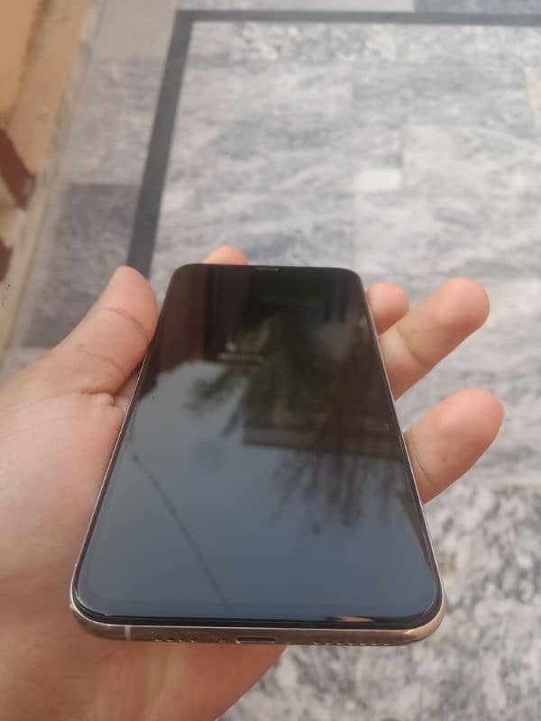 iPhone XsMax Non PTA 9