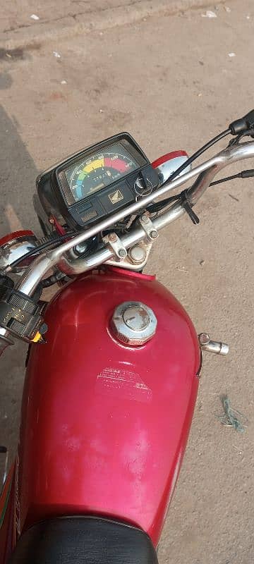 Honda CD 2011 with out latter 4