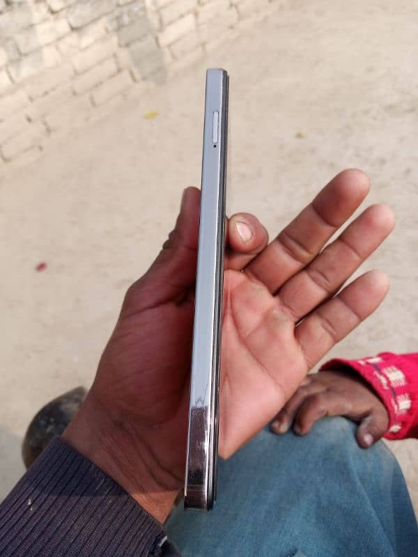 infinix note 30 8/256 fresh new condition 3