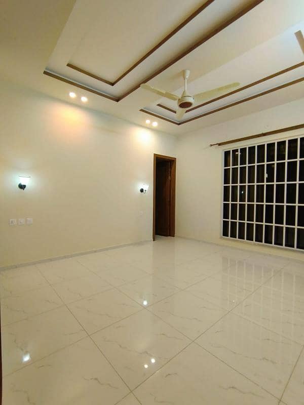 5 Marla Full House Stylish Design For Rent IN DHA Lahore 38