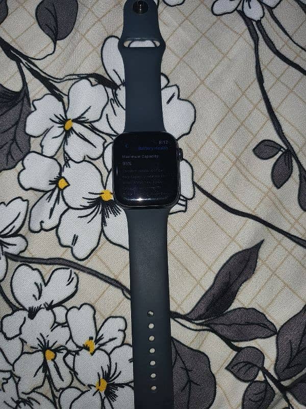 Apple watch SE 2nd Gen 44mm (smart watch) 2