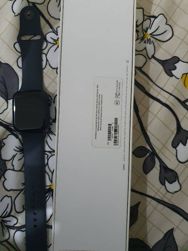 Apple watch SE 2nd Gen 44mm (smart watch) 6